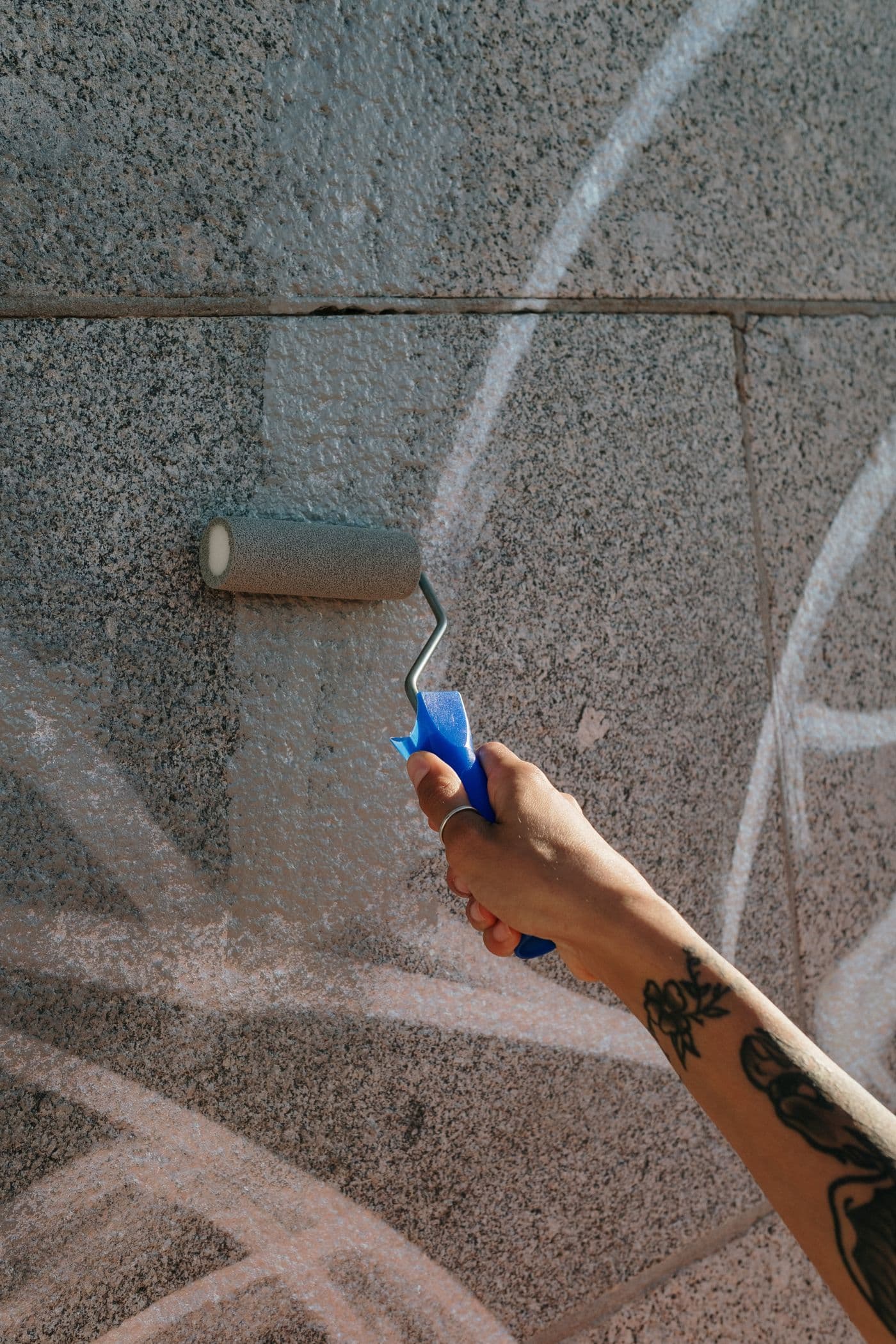 Effacement de graffitis & protection anti-tag — G Clean Propre 42 au Coteau