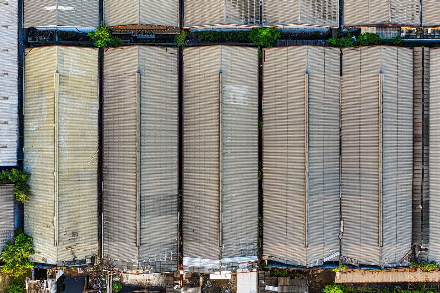 Entrepôts, hangars & logistique — G Clean Propre 42 au Coteau